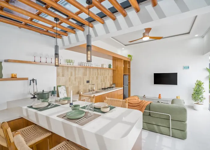 Rosso 2br Near Вилла Семиньяк