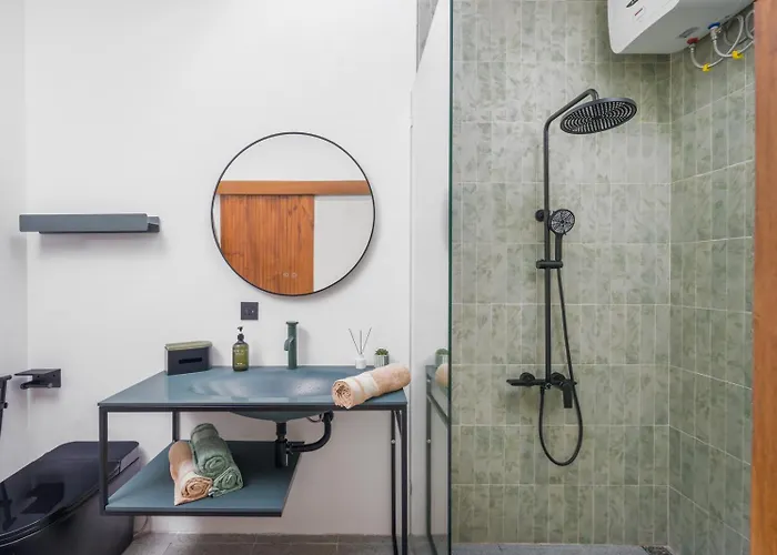 Rosso 2br Near Вилла